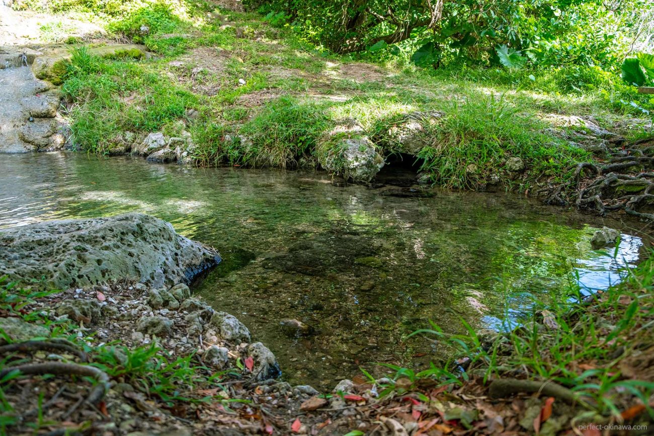 垣花樋川 かきのはなひーじゃー 全国名水百選 Perfect Okinawa
